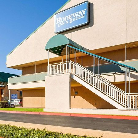 Rodeway Inn & Suites South Of Fiesta Park サンアントニオ エクステリア 写真
