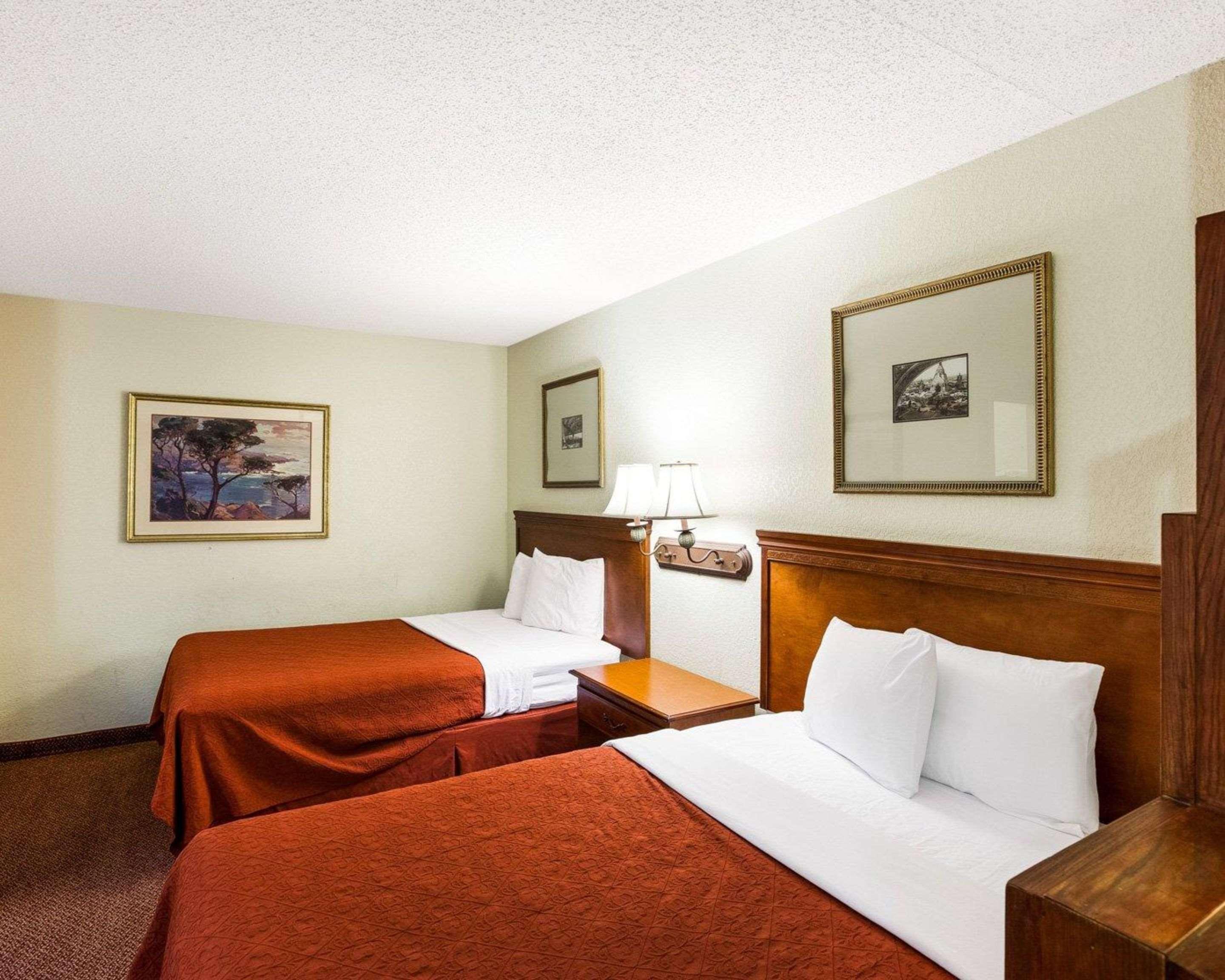 Rodeway Inn & Suites South Of Fiesta Park サンアントニオ エクステリア 写真