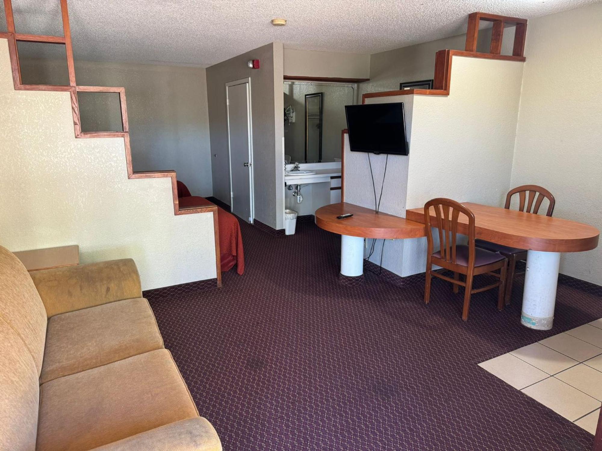 Rodeway Inn & Suites South Of Fiesta Park サンアントニオ エクステリア 写真